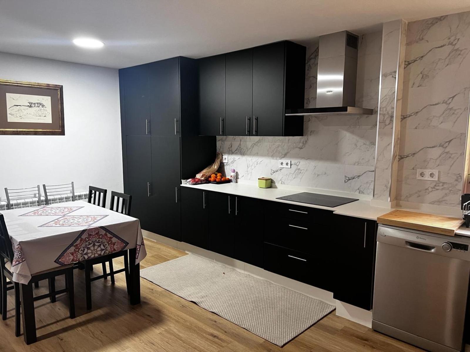 Duplex Bertamirans Apartment Angeles Екстериор снимка