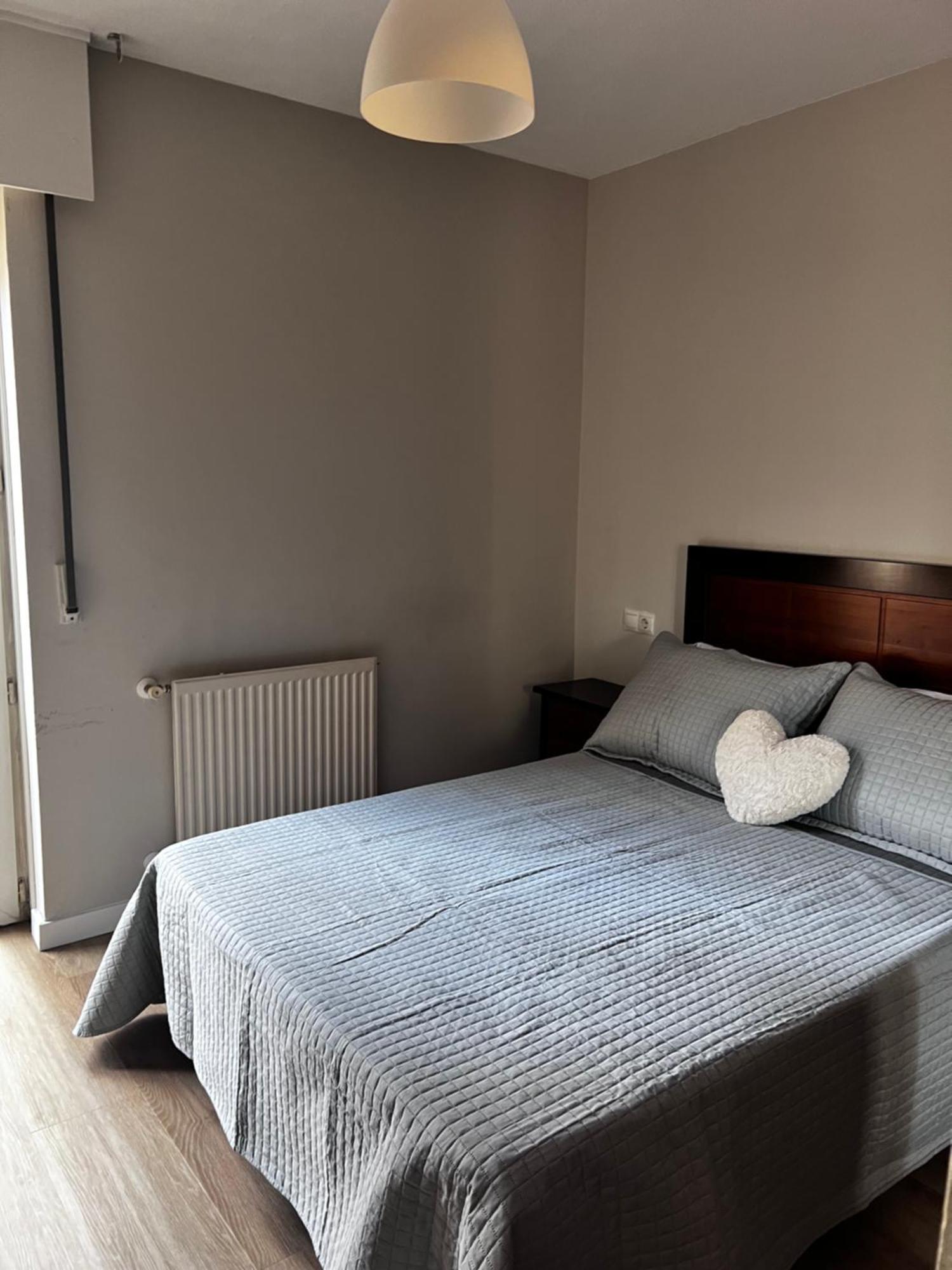 Duplex Bertamirans Apartment Angeles Екстериор снимка